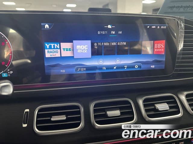 Mercedes-Benz GLE-Class 2025 — Photo 7/17