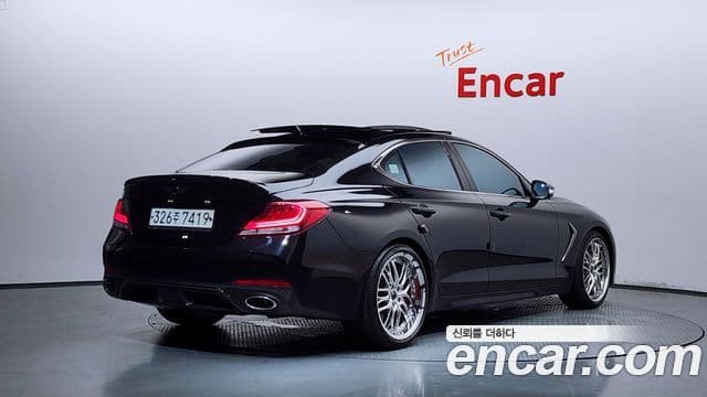 Genesis G70 2020 — ფოტო 2/20