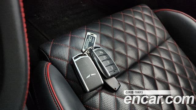 Genesis G70 2020 — ფოტო 15/20