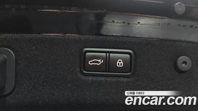 Genesis G70 2020 — ფოტო 19/20