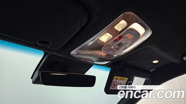 Genesis GV70 2025 — ფოტო 16/20