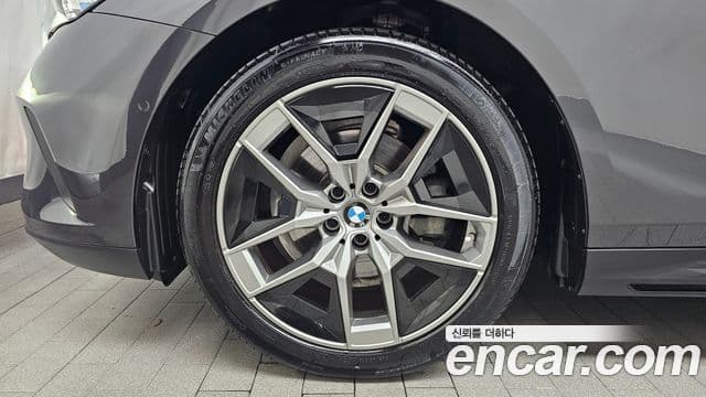 BMW 5 Series 2023 — ფოტო 5/20