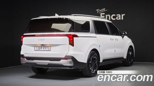 Kia Carnival 2024 — Şəkil 2/20