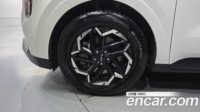 Kia Carnival 2024 — Şəkil 5/20