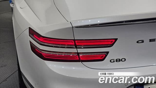 Genesis G80 2024 — Photo 27/35
