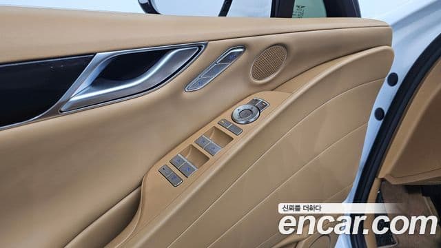 Genesis G80 2024 — Photo 34/35