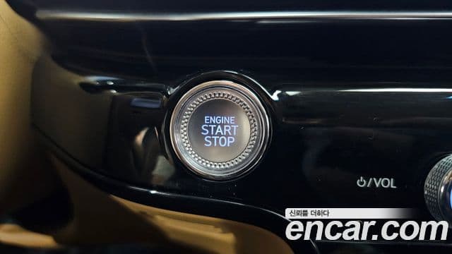 Genesis G80 2024 — Photo 31/35