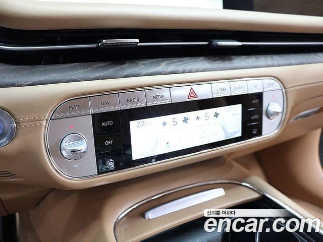 Genesis G90 2022 — ფოტო 16/20