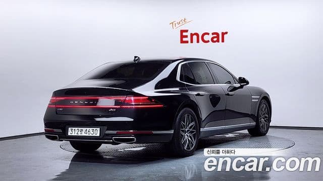 Genesis G90 2022 — Şəkil 2/20