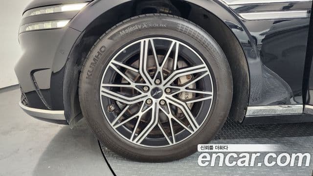 Genesis G90 2022 — фото 5 из 20