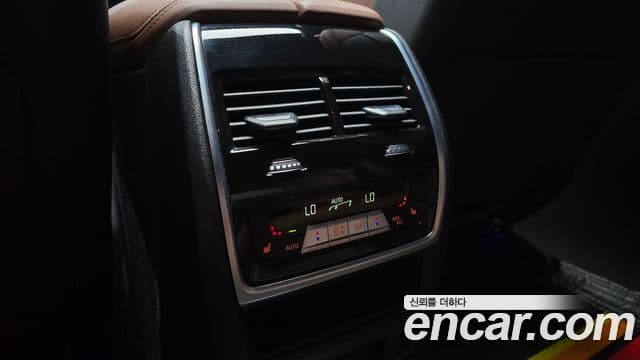 BMW X6 2023 — ფოტო 17/20