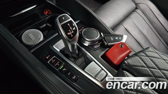 BMW X6 2019 — Şəkil 9/20