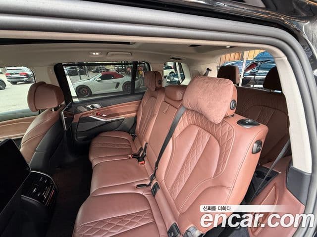 BMW X7 2021 — Şəkil 10/20