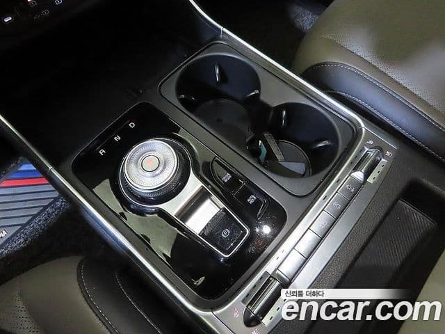 Kia Carnival 2024 — Şəkil 12/20