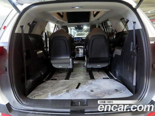 Kia Carnival 2024 — Şəkil 15/20