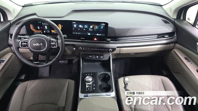 Kia Carnival 2024 — Şəkil 7/20