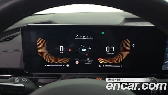 Kia Carnival 2024 — Şəkil 8/20