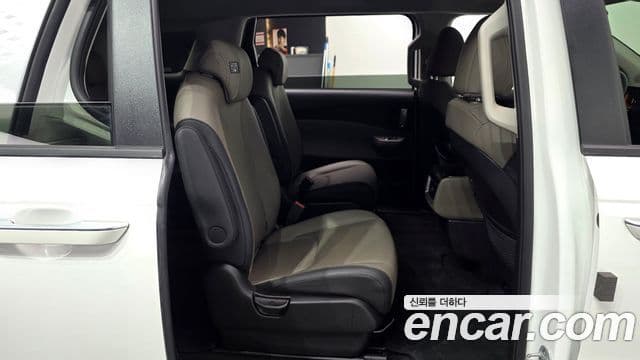 Kia Carnival 2024 — Şəkil 11/20