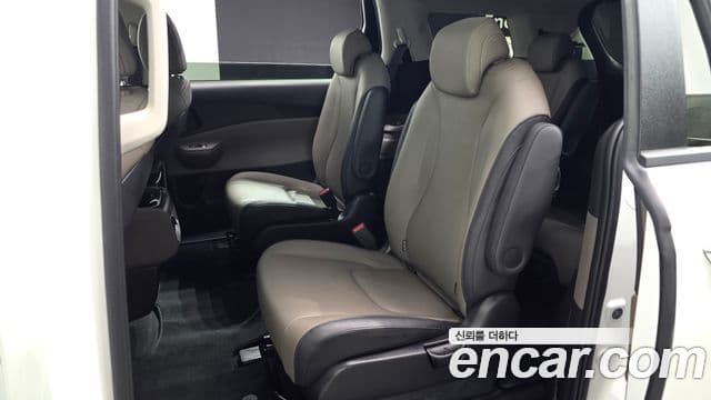 Kia Carnival 2024 — Şəkil 12/20