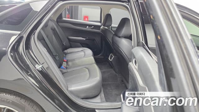 Kia K5 2023 — ფოტო 12/20