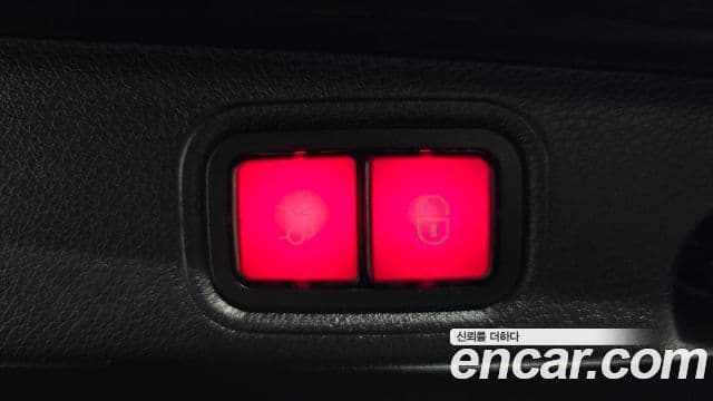 Mercedes-Benz E-Class 2019 — ფოტო 16/20