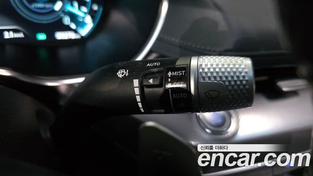 Genesis Electrified G80 2021 — фото 17 из 20