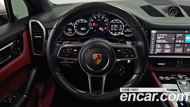 Porsche Cayenne 2020 — Şəkil 13/20