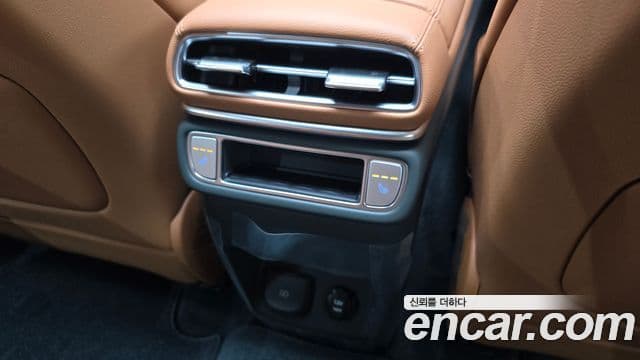Genesis GV80 2025 — ფოტო 19/20