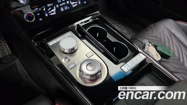 Genesis Electrified G80 2024 — Şəkil 9/20