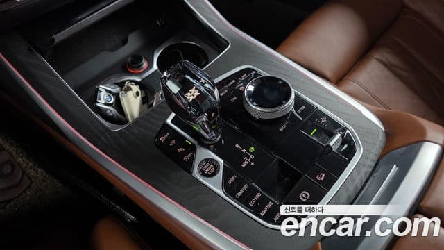 BMW X7 2021 — ფოტო 9/20
