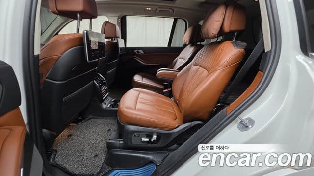 BMW X7 2021 — ფოტო 12/20