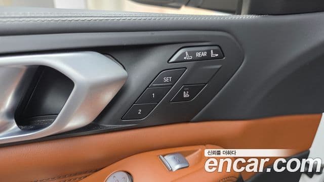 BMW X7 2021 — ფოტო 20/20
