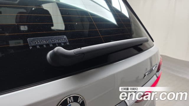 BMW X7 2021 — Photo 15/34