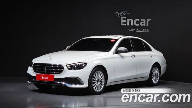Mercedes-Benz E-Class 2021 — Фото 1/20