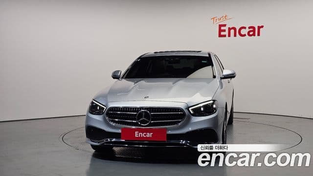 Mercedes-Benz E-Class 2021 — Фото 2/20