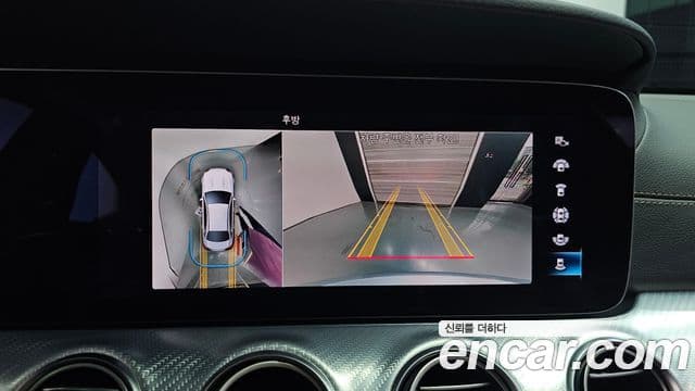 Mercedes-Benz E-Class 2021 — Фото 13/20