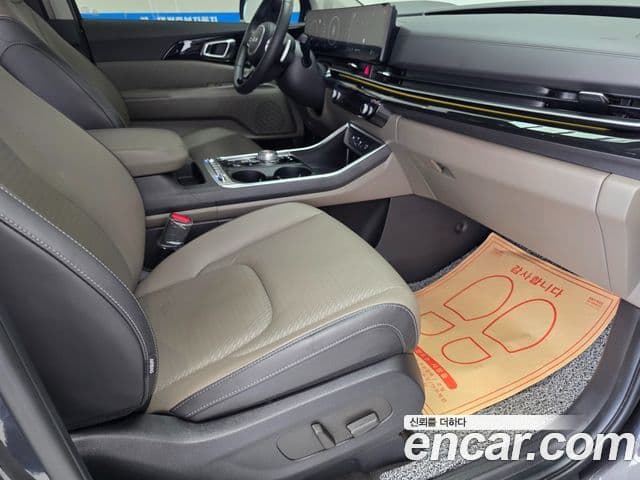 Kia Carnival 2024 — ფოტო 8/20