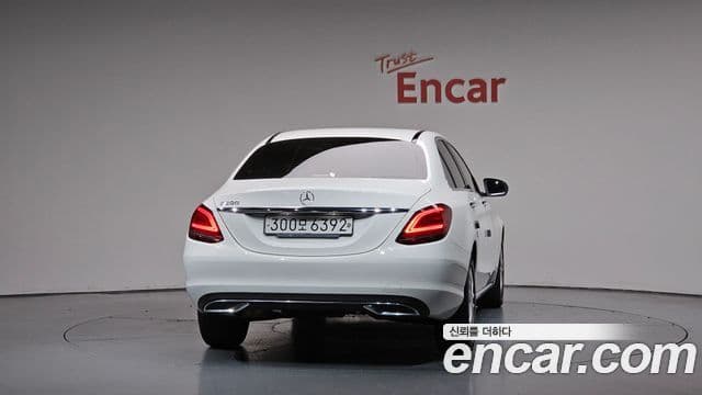 Mercedes-Benz C-Class 2020 — Фото 4/20