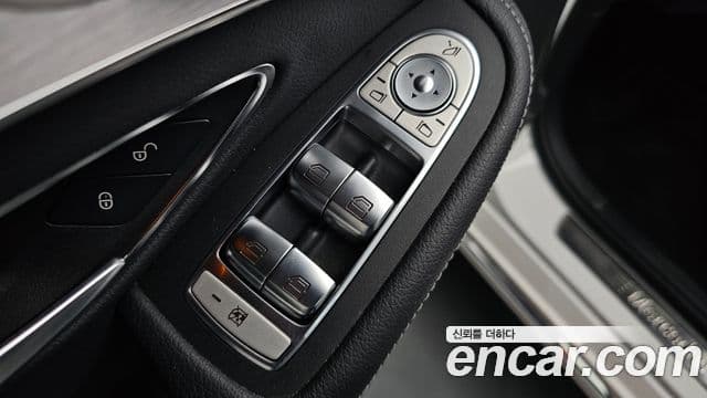 Mercedes-Benz C-Class 2020 — Фото 18/20