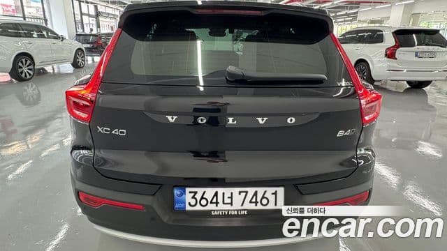 Volvo XC40 2026 — ფოტო 3/20