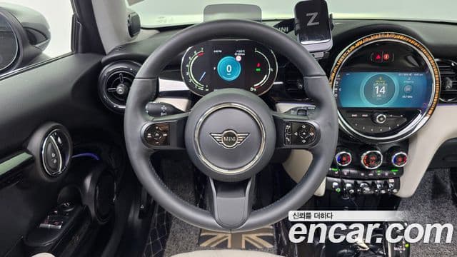 Mini Cooper S 2022 — ფოტო 11/20