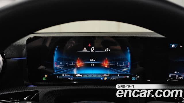 Mercedes-Benz A-Class 2025 — ფოტო 8/20