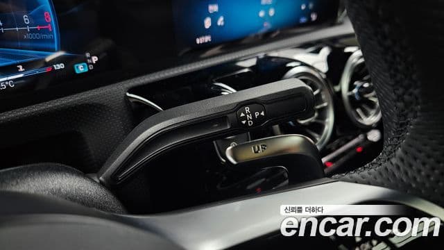 Mercedes-Benz A-Class 2025 — ფოტო 9/20