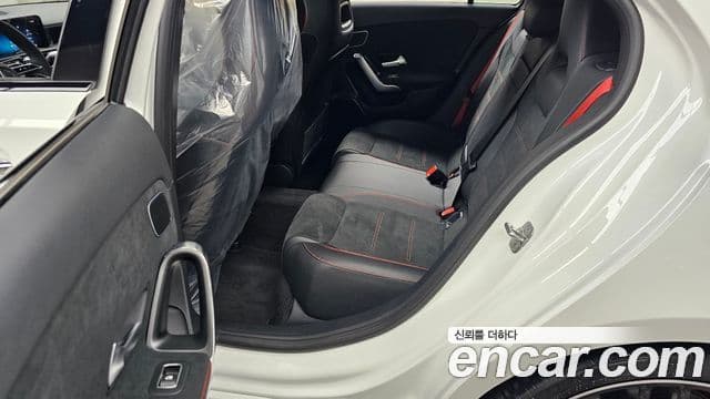 Mercedes-Benz A-Class 2025 — ფოტო 11/20
