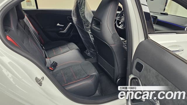 Mercedes-Benz A-Class 2025 — фото 12 из 20
