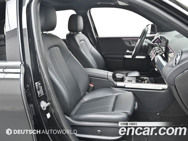 Mercedes-Benz GLB-Class 2020 — Şəkil 8/20