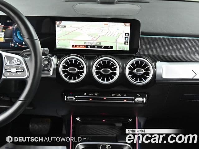 Mercedes-Benz GLB-Class 2020 — Şəkil 13/20