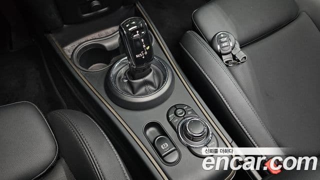 Mini Cooper Countryman 2023 — ფოტო 9/20