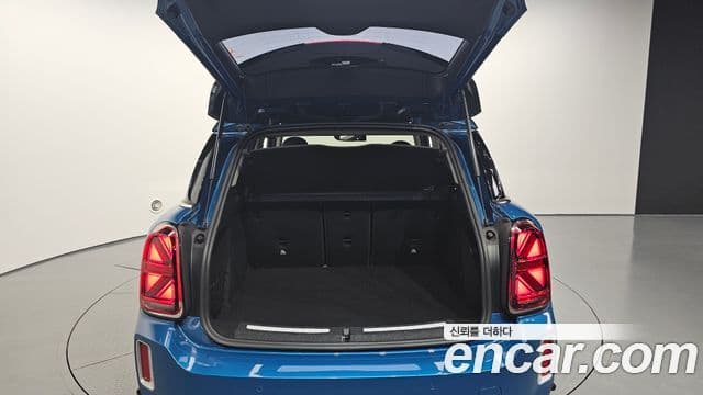 Mini Cooper Countryman 2023 — ფოტო 20/20