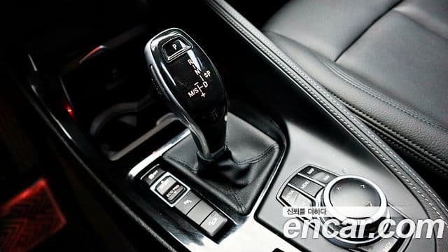 BMW X1 2021 — ფოტო 8/20